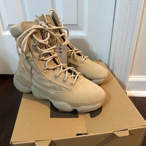 Yeezy 500